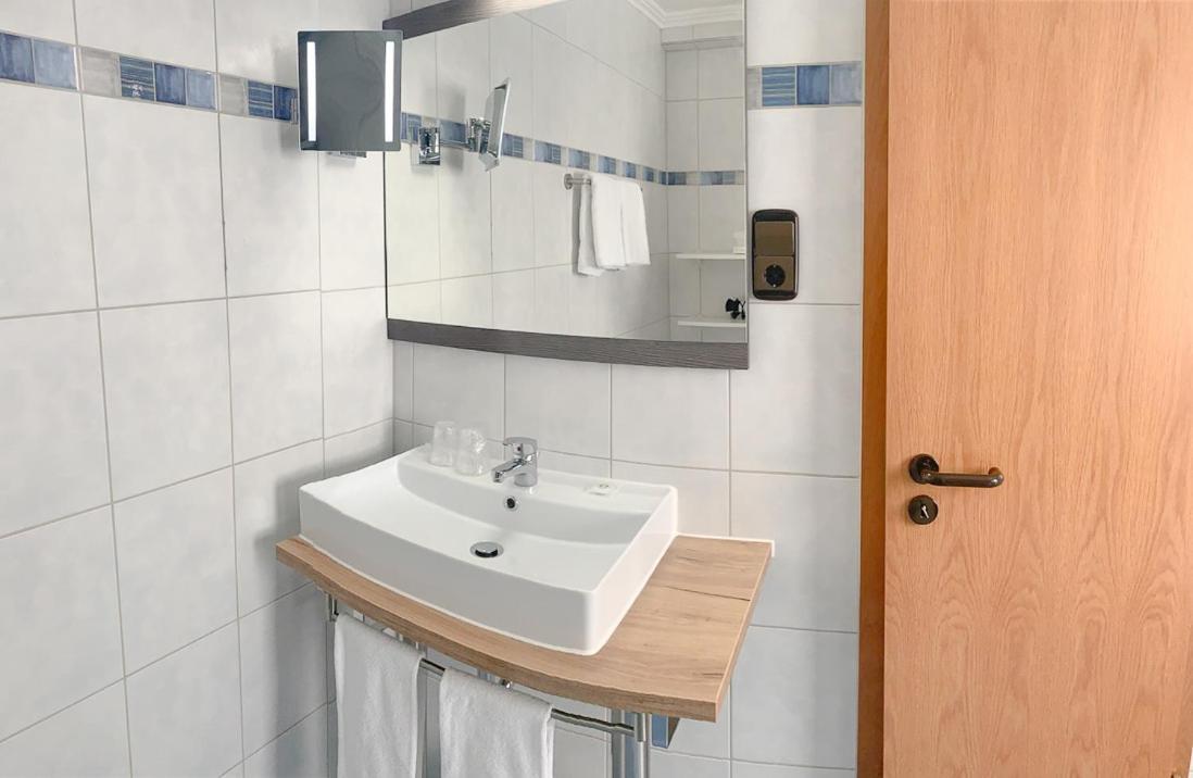 סנט גואר Hotel Zur Loreley - Garni מראה חיצוני תמונה